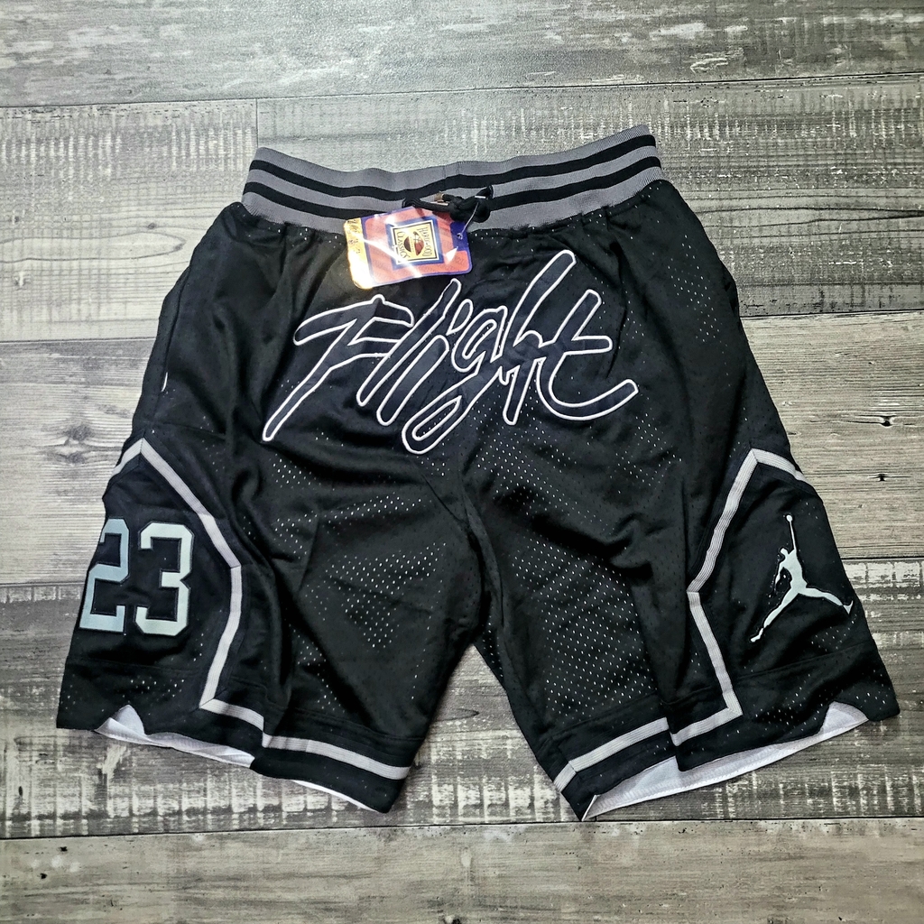 Pantalon corto jordan negro hotsell