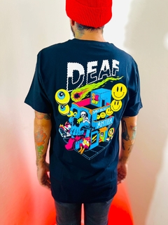Camiseta "Deaf House"