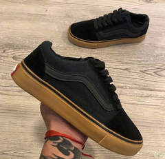 Vans Old Skool Negra suela marr n
