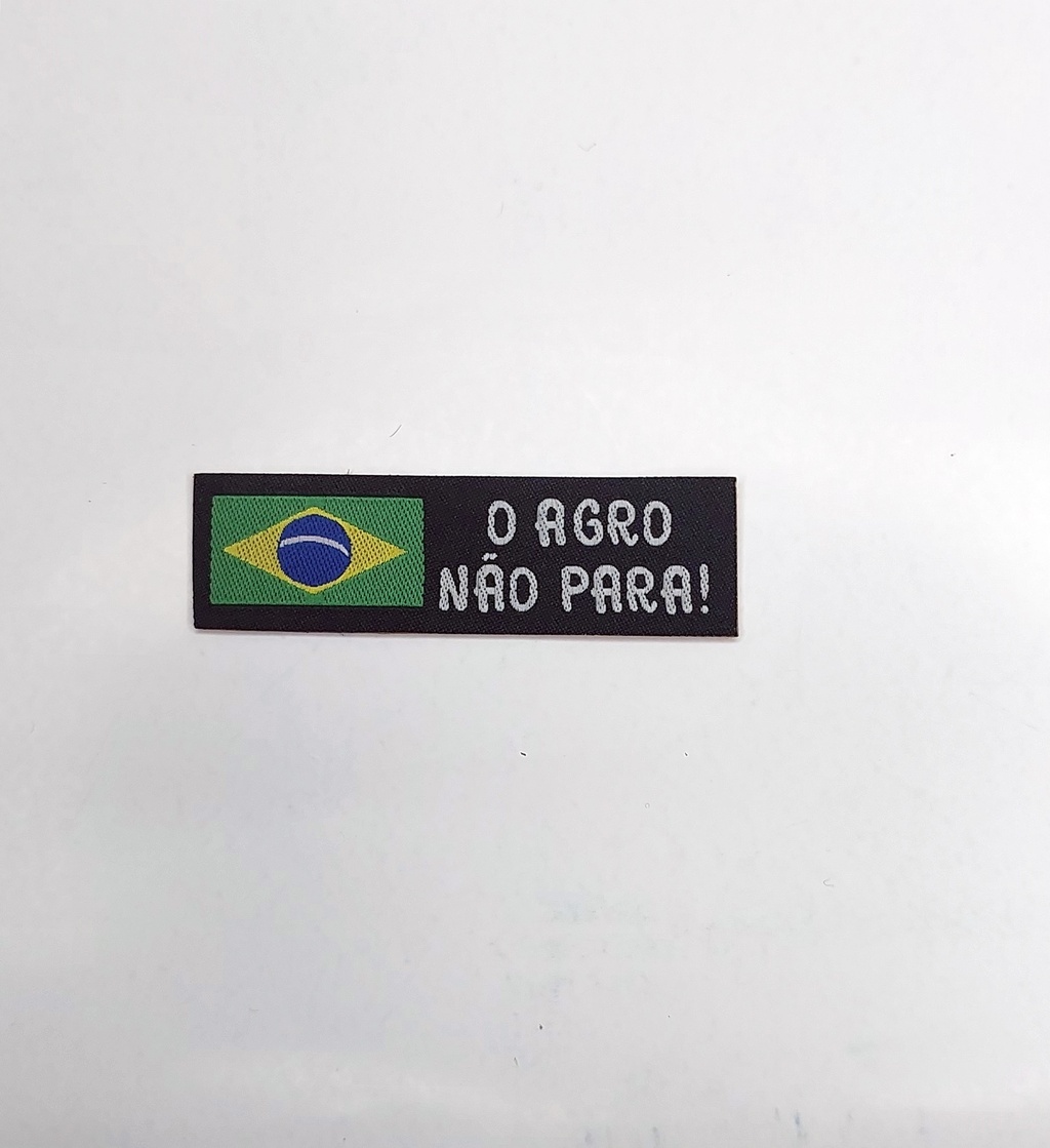 1756-57 - Adesivo para chapéu - Bandeira Do Brasil / O Agro Não