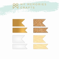 Bandeirolas em Acabamento Dourado, Branco, Cortiça e Madeira, Kit com 8 elementos - My Memories Crafts - Coleção Meus Pe