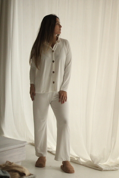 Pijama Lirio [Off white] - comprar online