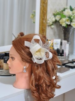 Fascinator off white 