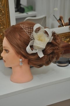 Fascinator off white 