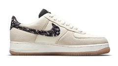 Air Force 1 Paisley Swoosh en internet