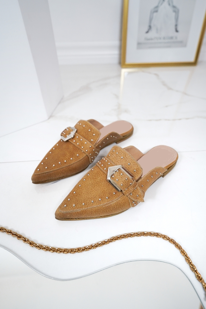 MULES JENA CUERO CAMEL Comprar en NOW BE US