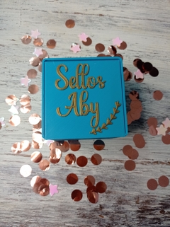 Set Sellos Aby 3cm + Caja - tienda online