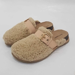 Hush puppies botas con corderito sale