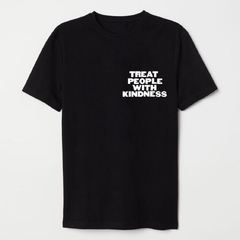 Remera Treat People With Kindness - comprar online