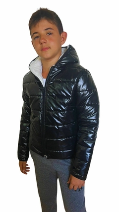 CAMPERA ABRIGO NEGRO CHAROLADO NENE - URBANITO