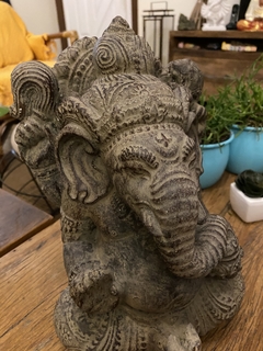 Ganesha - Pedra c/ Barong (28cm) - comprar online