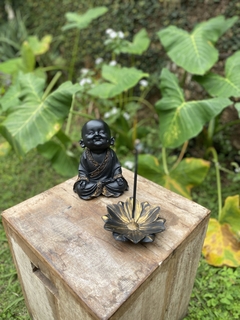 Monge/Buda Gordinho Sorrindo com Covinha - Mamorite (21cm) + incensário - comprar online