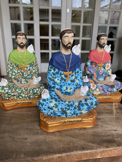 Valor do TRIO - São Francisco de Assis Meditando Lótus 19cm - loja online