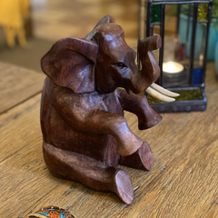 Elefante Esculpido Sentado - comprar online