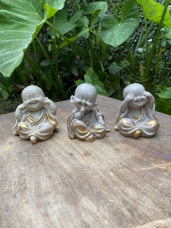 Escultura Trio De Monges Da Justiça Brancos (9cm)