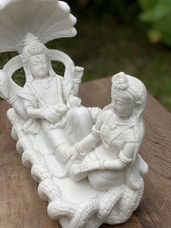 Escultura Lakshmi E Vishnu Em Marmorite