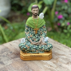 São Francisco de Assis Meditando/Lótus - Gesso (19cm) (7 DIAS PARA PRODUZIR)