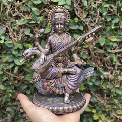 ESCULTURA DEUSA HINDU SARASWATI