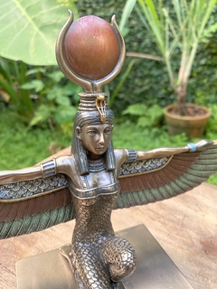 Escultura Egípcia - "Deusa do Amor - Ísis" (17x25cm) - loja online