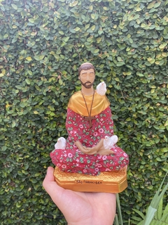 Escultura São Francisco de Assis Meditando 19cm na internet