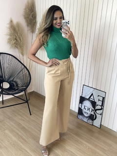 Calça Pantalona Crepe Alfaiataria Brunna Nude na internet