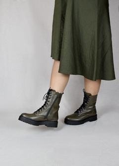 Bota Crisântemo Verde Militar - comprar online