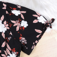 Blusa Floral com Laço Preta BS3923 - comprar online