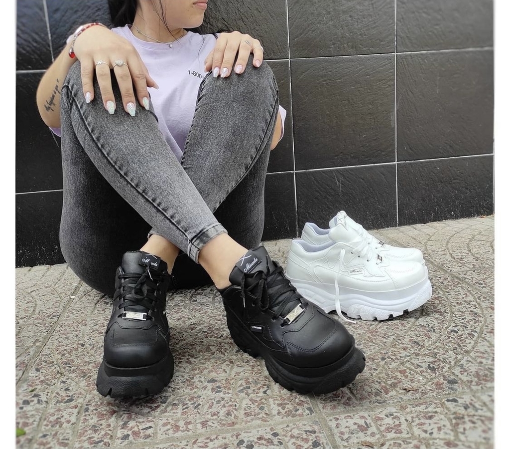 ZAPATILLA MICAELA Art VALENTINA. Comprar en wapaz