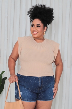 CROPPED AMÊNDOAS PLUS SIZE MUSCLE TEE - comprar online