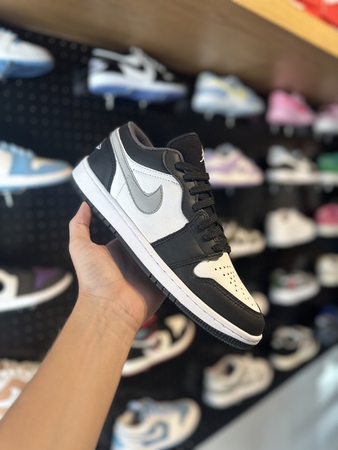 Nike Air Jordan 1 Low Black Medium Grey