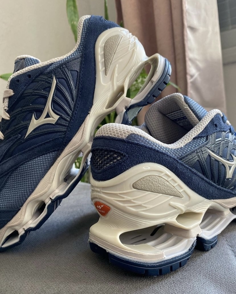 Mizuno prophecy top 3 azul escuro