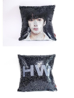 MONSTA X - 2019 World Tour [WE ARE HERE] Concert Official Goods: Glitter Cushion Cover - loja online