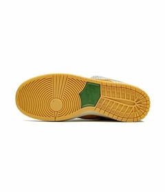 NIKE SB DUNK LOW