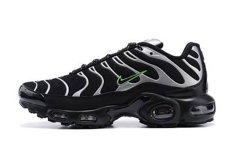 Green and black 2025 nike tn