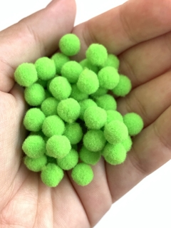 POMPOM VERDE PISTACHE - 8MM - 50U