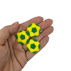 APLIQUE BOLA DE FUTEBOL VERDE E AMARELO EMBORRACHADO - 3 UNIDADES - comprar online