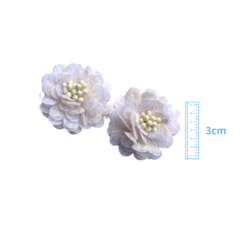 APLIQUE FLOR TECIDO MIOLO PISTILO OFF WHITE - 3CM - 2 UNIDADES