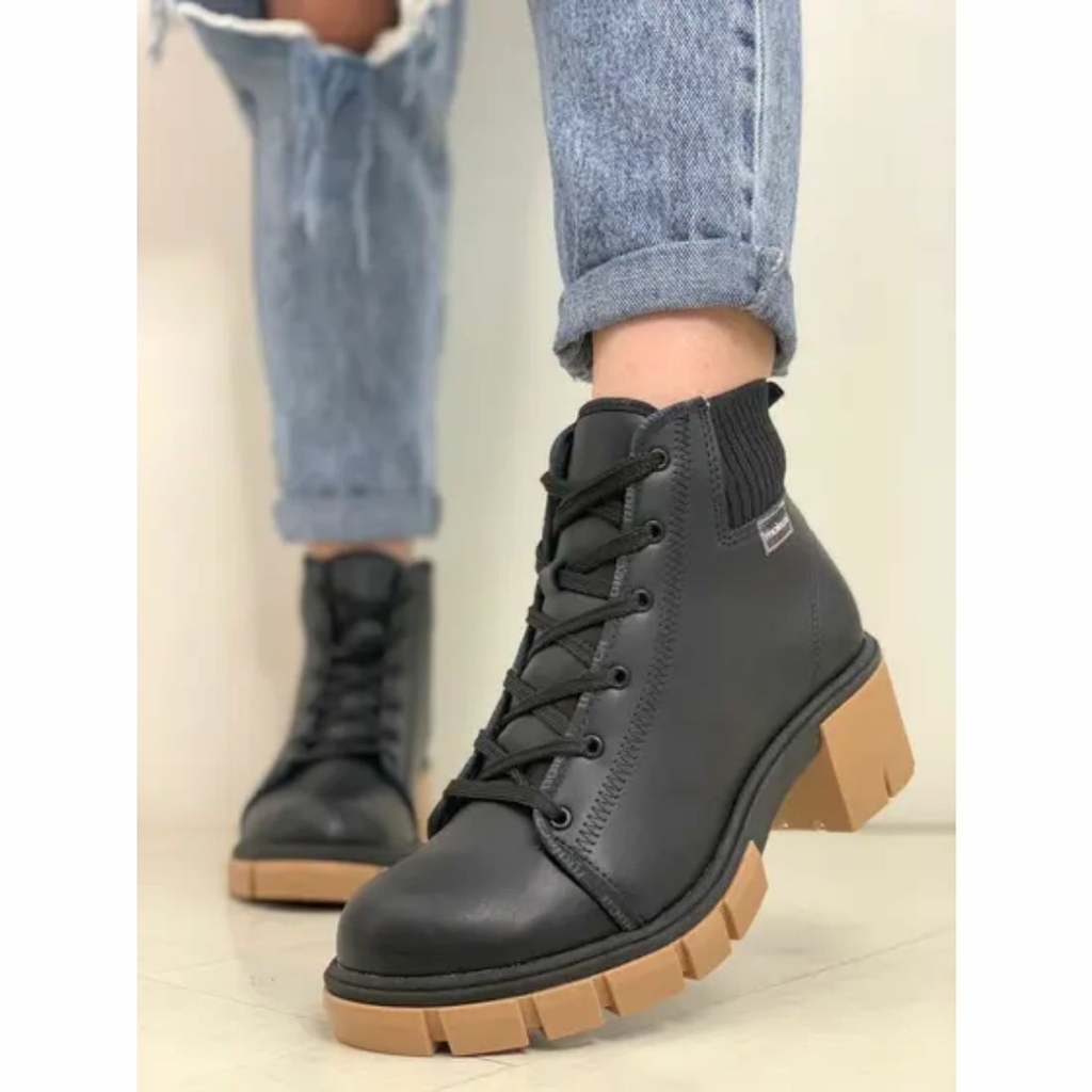Bota estilosa best sale feminina