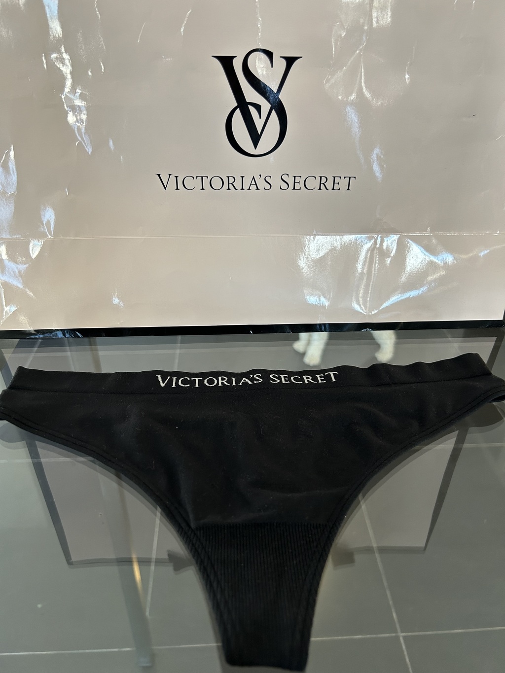 Colaless victoria secret precio new arrivals