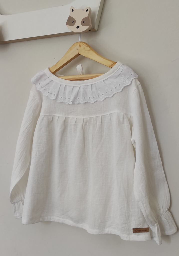 Blusa con broderie blanco Comprar en Cocomelon