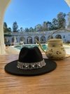 Sombrero preen