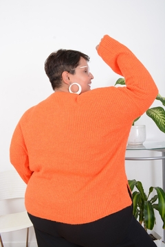 Sweater escote en V LIBRE en internet
