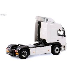 Cavalo Mecânico VOLVO FM Globetrotter 1:50 Wsi - comprar online