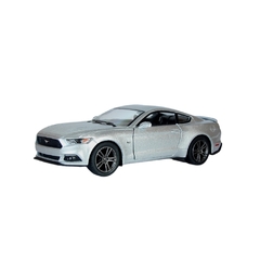 Ford Mustang Gt 2015 Kinsmart 1:38 Prata