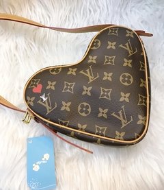 Louis V. New Heart Shaped Monogram Game On Coeur Coração na internet