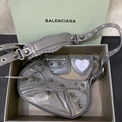 Bolsa Balenciaga Le Cagole XS premium na internet