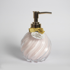 Kit Perfume 100ml e Loção Hidratante Inspiração Coco Mademoiselle 250gr. na internet