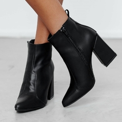 BOTA BOSTON BLACK - LAS ROXY