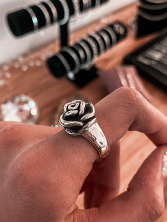 Anillo de rosa harry styles sale