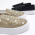 Slip on Ouro com pedraria de cristais sola de borracha - comprar online